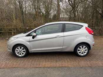 Used Ford Fiesta 2010 for sale - 73953401: Photo