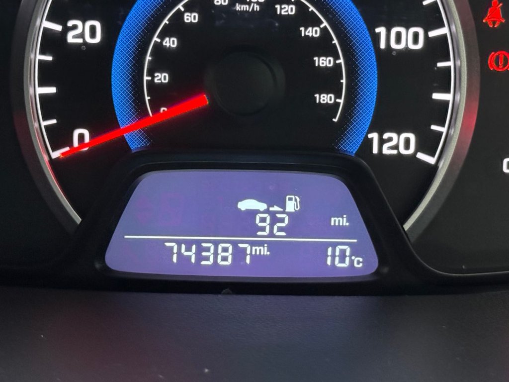 Used Hyundai i10 2015 for sale - 76900714: Photo 15