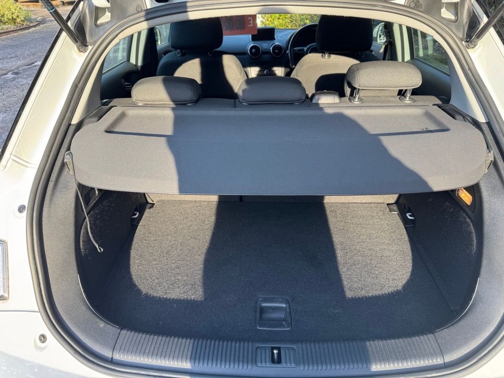 Used Audi A1 2015 for sale - 77161632: Photo 12