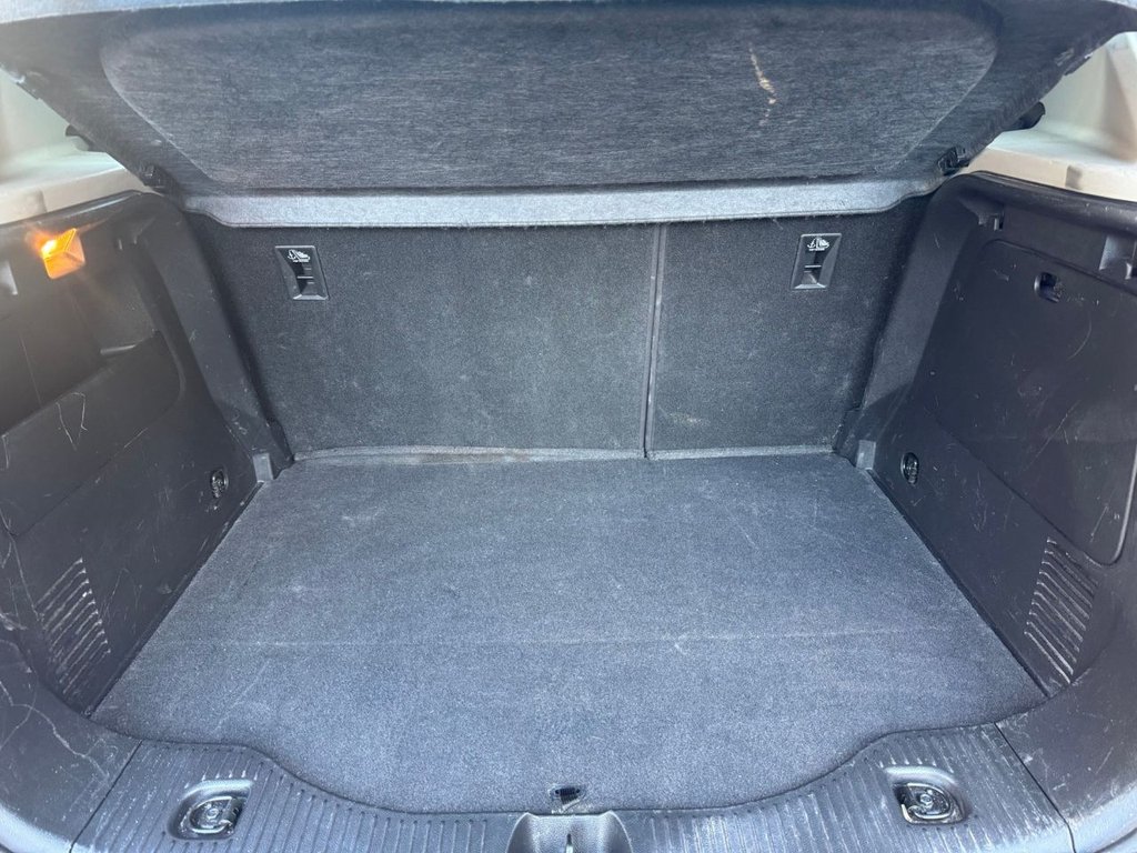 Used Vauxhall Mokka X 2017 for sale - 76642576: Photo 9