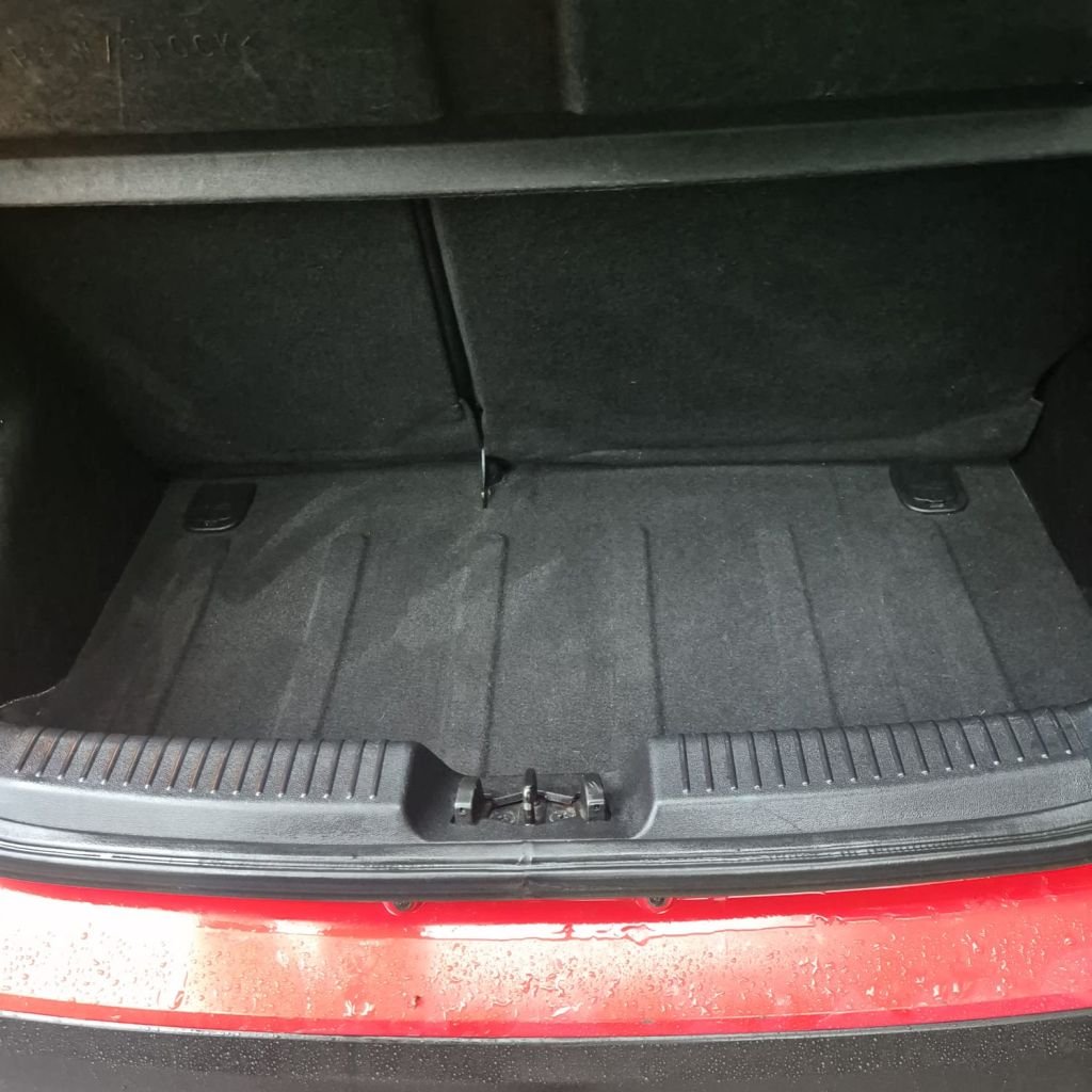 Used Hyundai i10 2010 for sale - 72173864: Photo 17