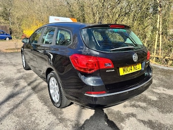 Used Vauxhall Astra 2014 for sale - 78017358: Photo