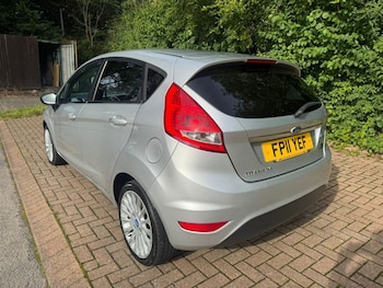 Used Ford Fiesta 2011 for sale - 75832914: Photo