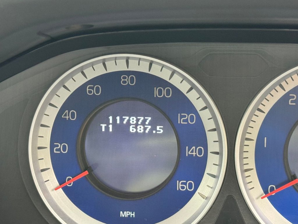 Used Volvo XC60 2011 for sale - 78110252: Photo 18