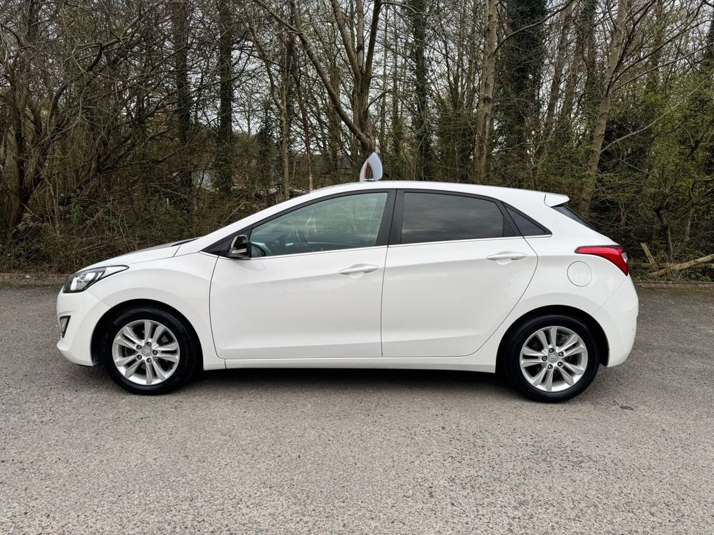 Used Hyundai i30 2014 for sale - 77991522: Photo 2