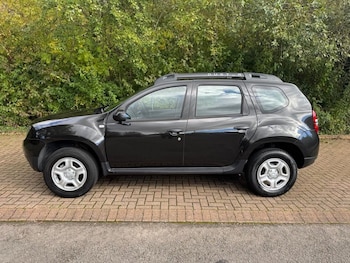 Used Dacia Duster 2017 for sale - 76210076: Photo