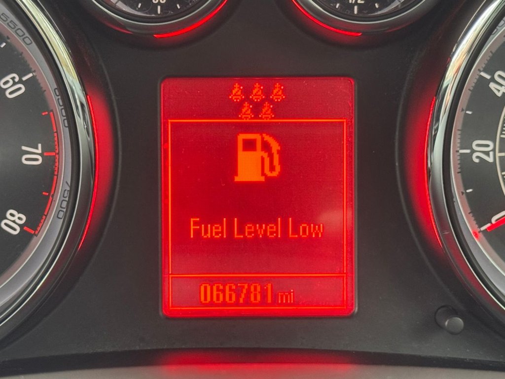 Used Vauxhall Zafira Tourer 2015 for sale - 77188595: Photo 19