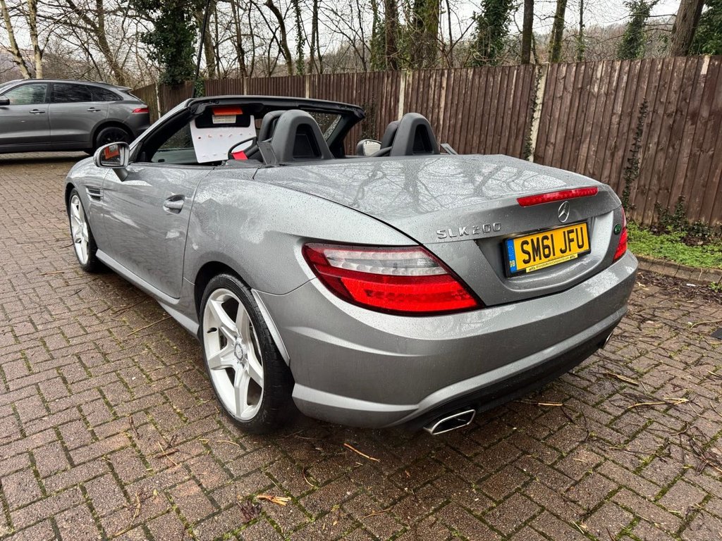 Used Mercedes-Benz SLK 2011 for sale - 77594120: Photo 4