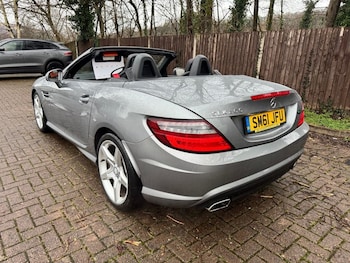 Used Mercedes-Benz SLK 2011 for sale - 77594120: Photo