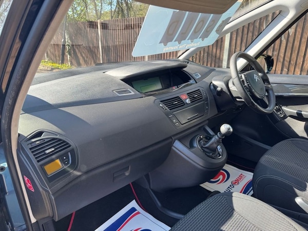 Used Citroen C4 Picasso 2012 for sale - 74296202: Photo 11