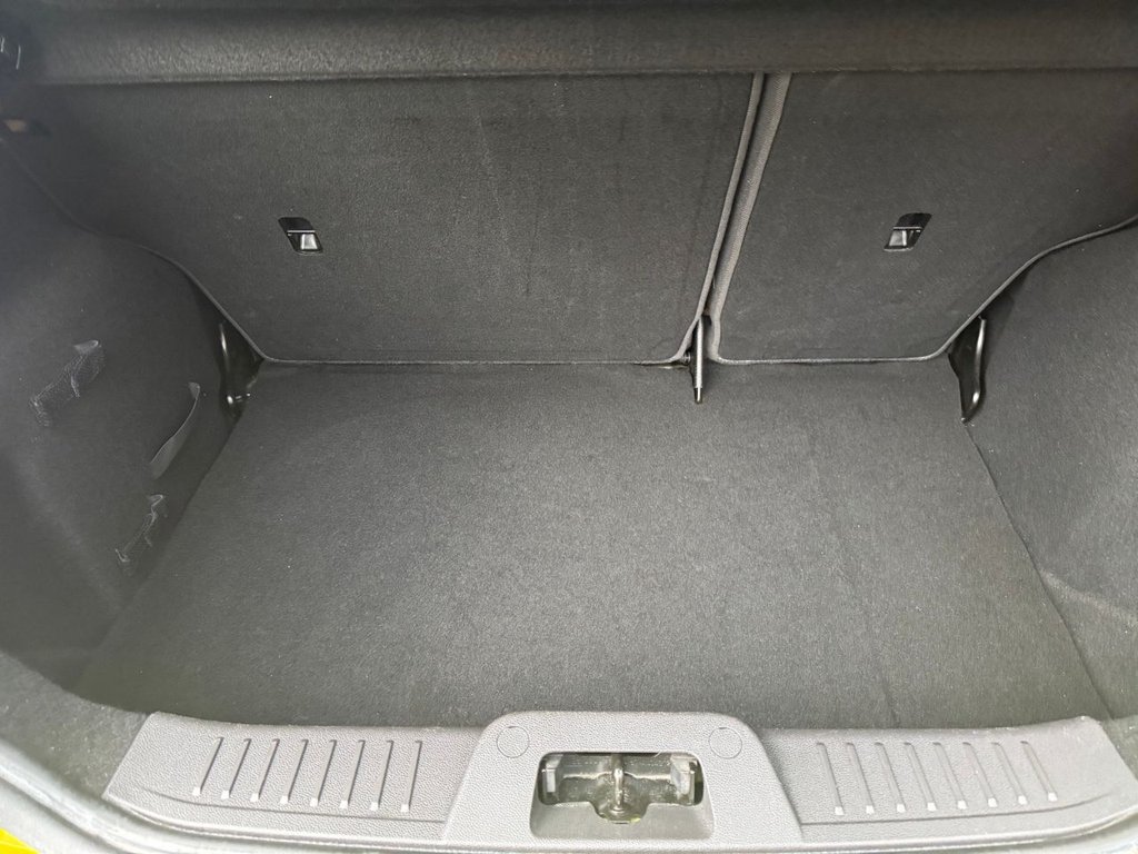 Used Ford Fiesta 2014 for sale - 76686421: Photo 9