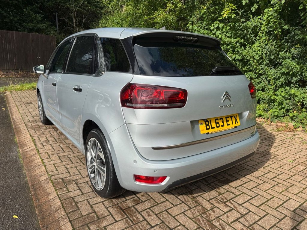 Used Citroen C4 Picasso 2014 for sale - 77668801: Photo 3