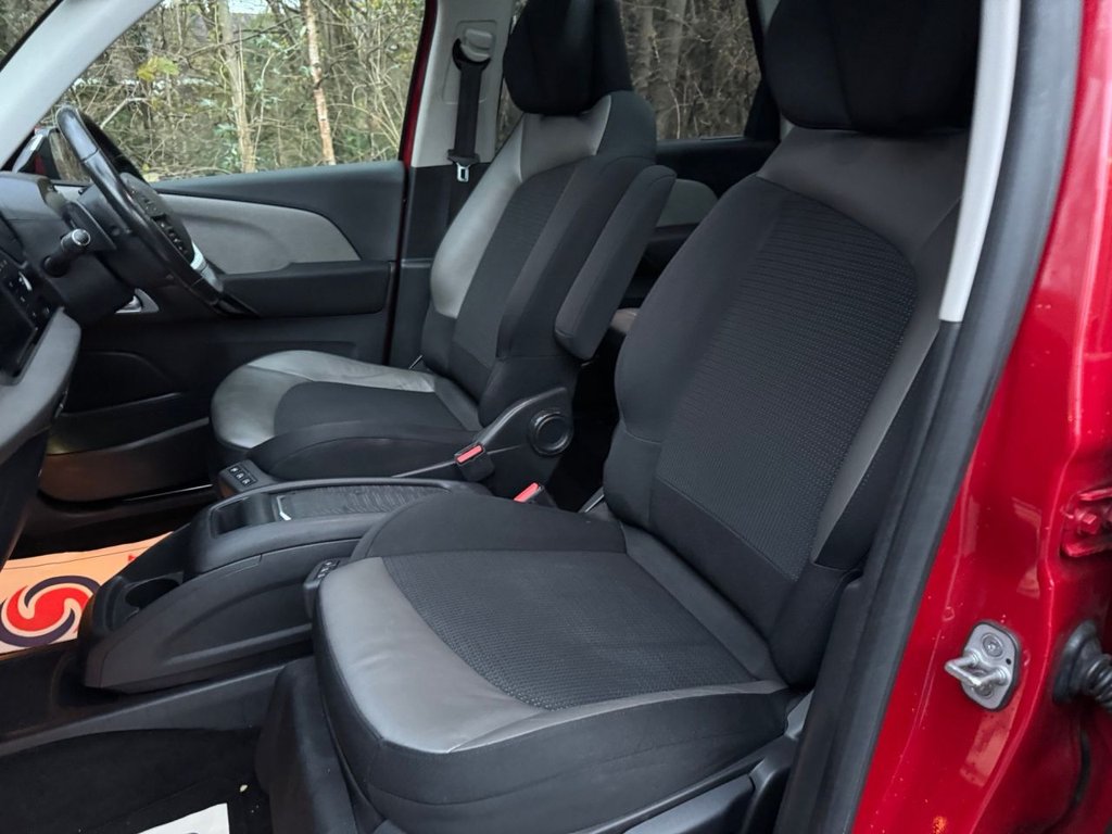 Used Citroen C4 Picasso 2013 for sale - 76900624: Photo 15