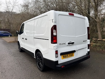 Used Renault Trafic 2015 for sale - 77765482: Photo