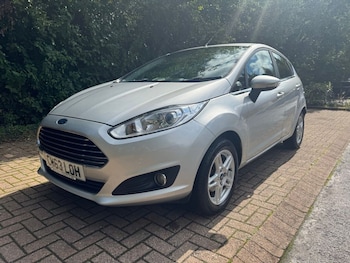 2013 (63) - 1.25 Zetec Hatchback 5dr Petrol Manual Euro 5 (82 ps)