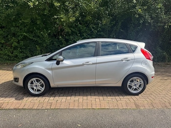 Used Ford Fiesta 2013 for sale - 75801429: Photo