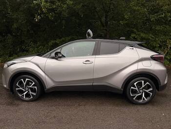 Used Toyota C-HR 2018 for sale - 79675351: Photo