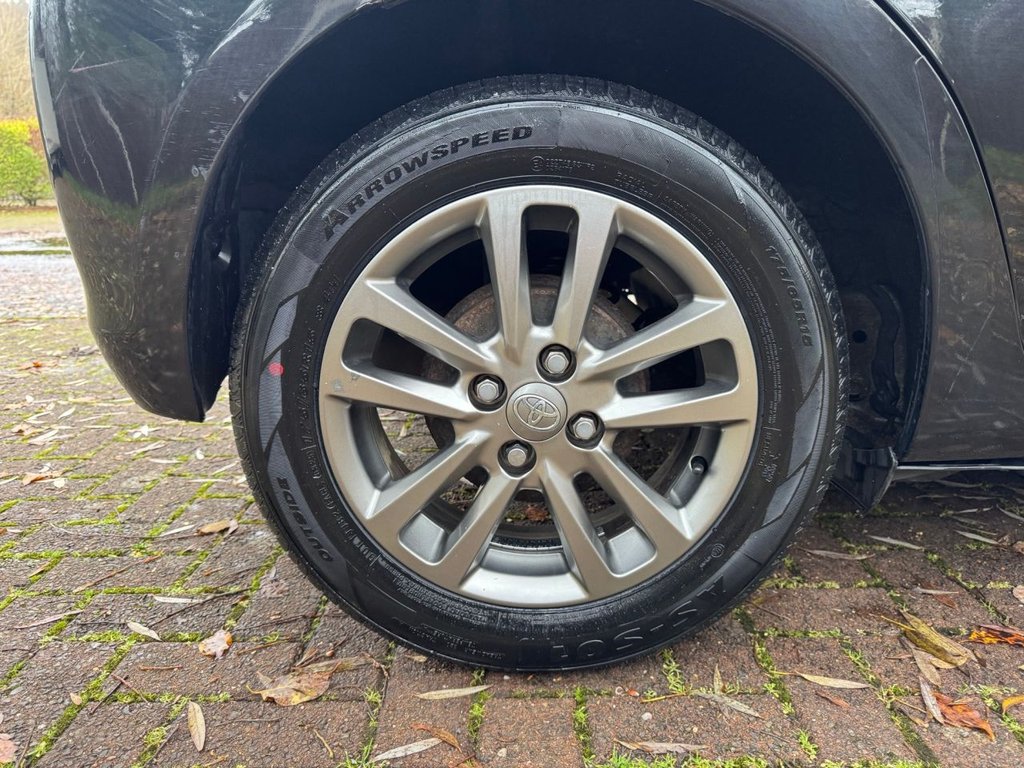 Used Toyota Yaris 2014 for sale - 76867277: Photo 16