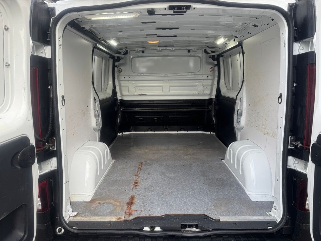Used Vauxhall Vivaro 2018 for sale - 77355879: Photo 12