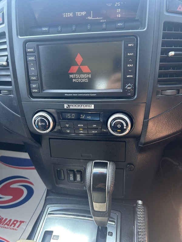 Used Mitsubishi Shogun 2010 for sale - 75347340: Photo 16