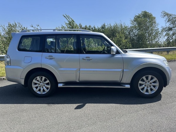 Used Mitsubishi Shogun 2010 for sale - 75347340: Photo 6