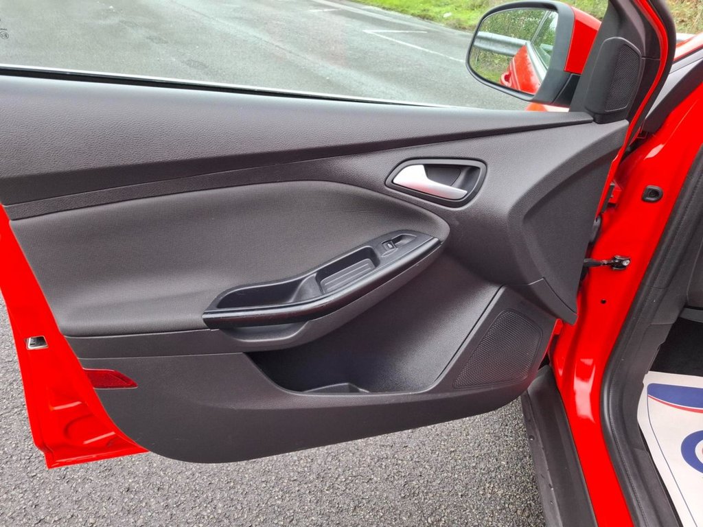 Used Ford Focus 2013 for sale - 75998125: Photo 19