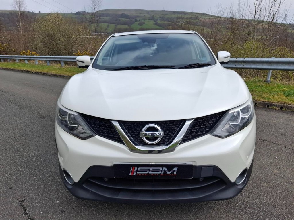 Used Nissan Qashqai 2015 for sale - 78016768: Photo 2