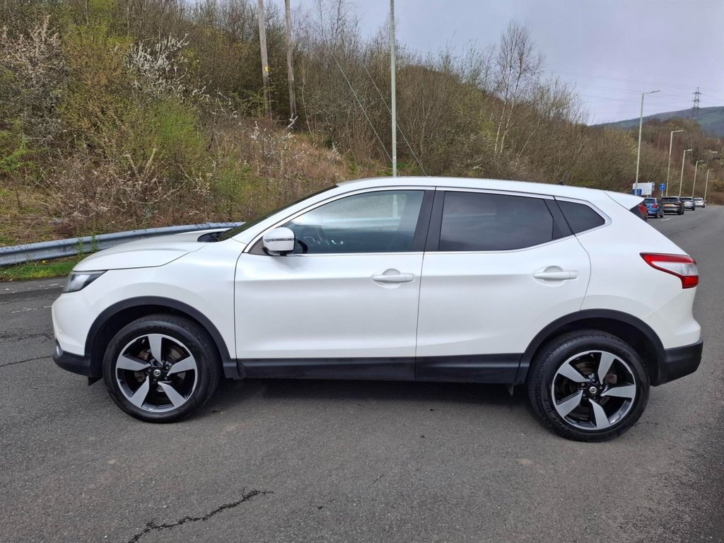 Used Nissan Qashqai 2015 for sale - 78016768: Photo 4