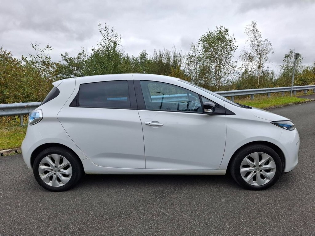 Used Renault Zoe 2016 for sale - 76236115: Photo 5