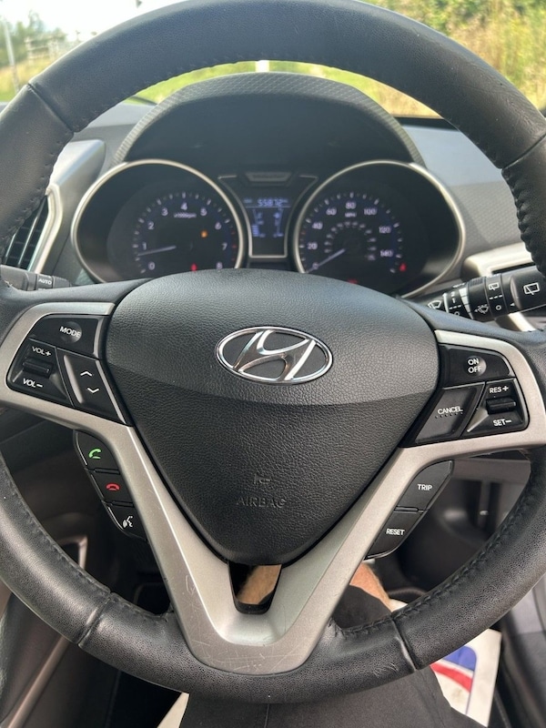 Used Hyundai Veloster 2013 for sale - 75347336: Photo 17