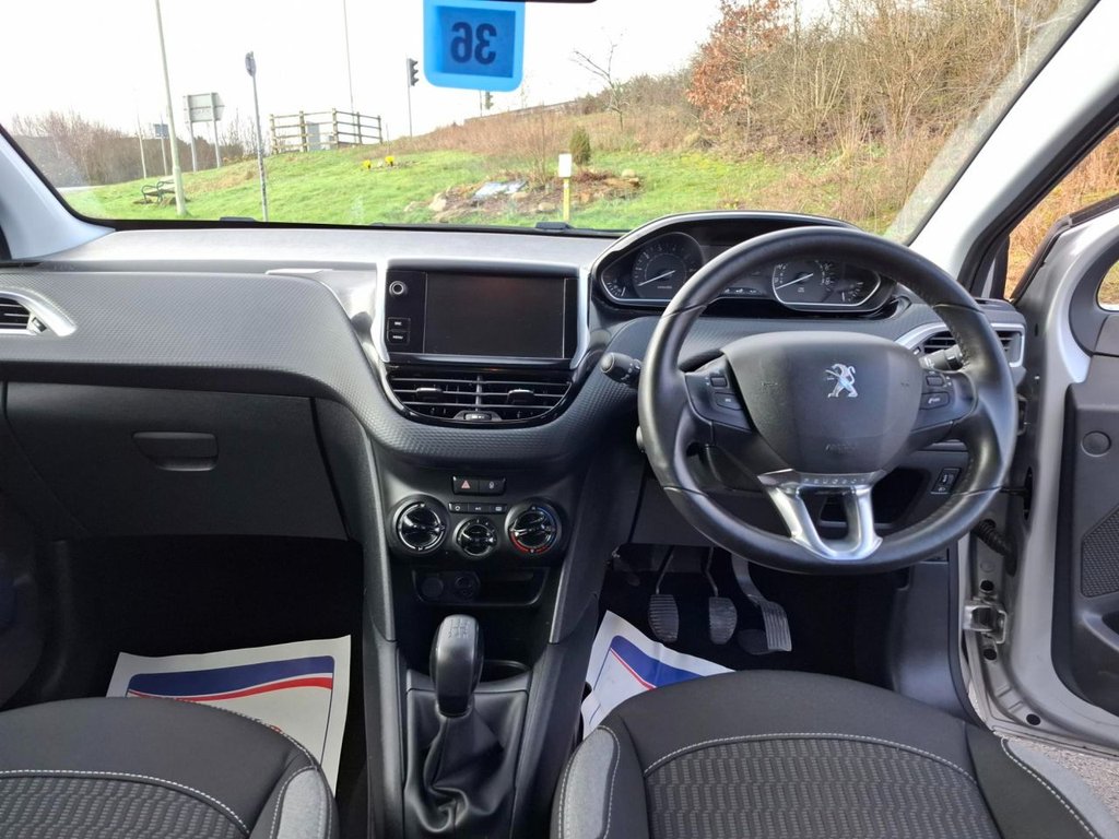 Used Peugeot 208 2016 for sale - 77692660: Photo 10