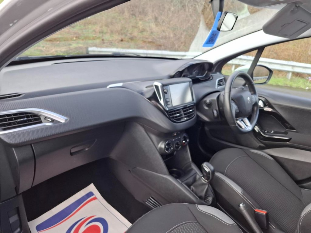 Used Peugeot 208 2016 for sale - 77692660: Photo 12