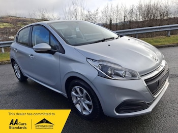 Used Peugeot 208 2016 for sale - 77692660: Photo