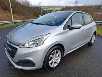 Used Peugeot 208 2016 for sale - 77692660: Photo