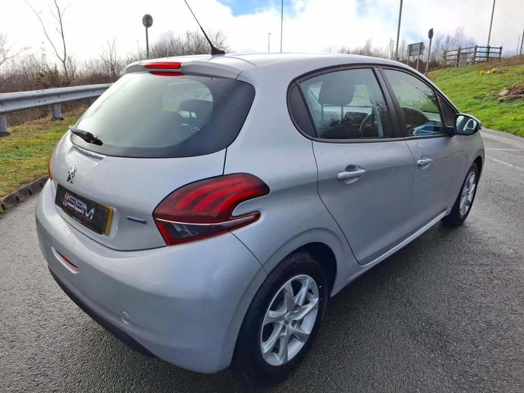 Used Peugeot 208 2016 for sale - 77692660: Photo 7