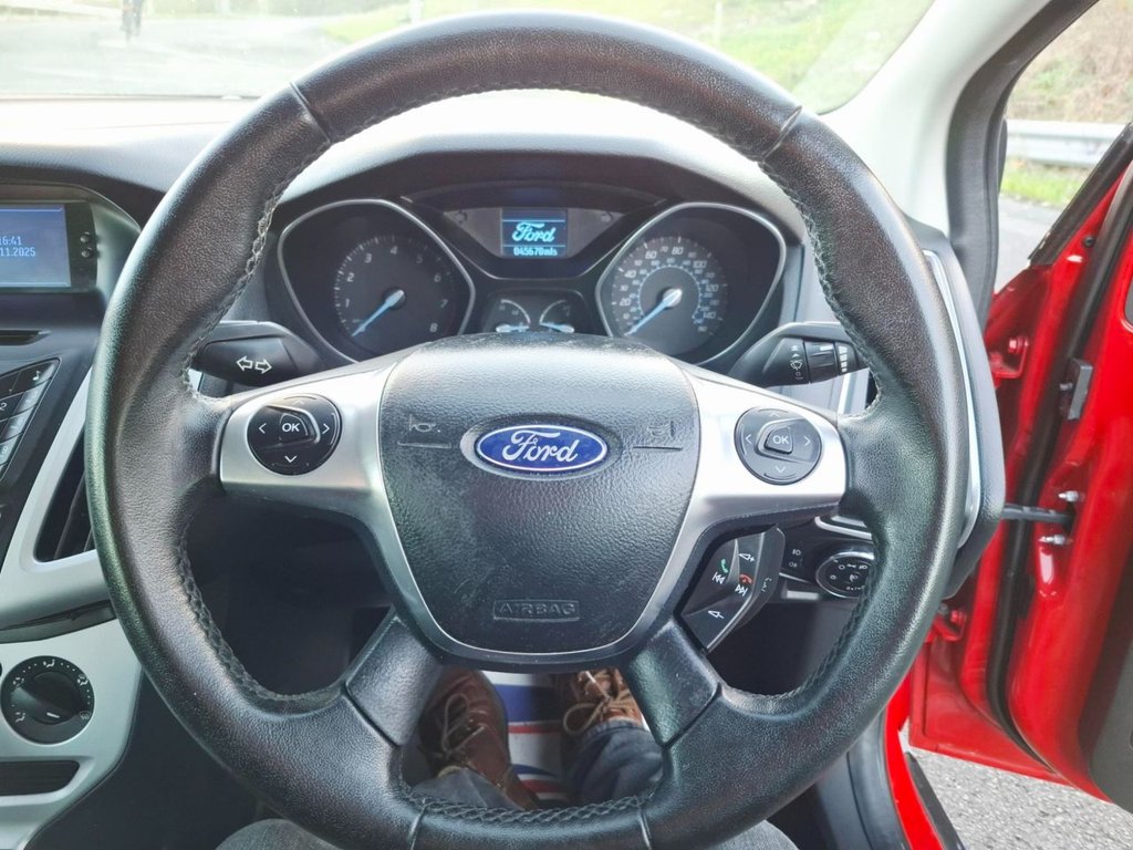 Used Ford Focus 2012 for sale - 76631826: Photo 16