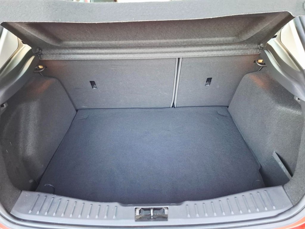 Used Ford Focus 2012 for sale - 76631826: Photo 19