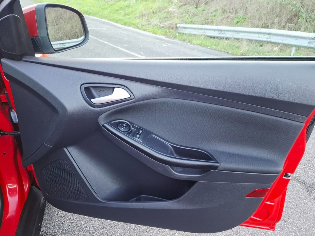 Used Ford Focus 2012 for sale - 76631826: Photo 20