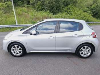 Used Peugeot 208 2014 for sale - 74866457: Photo