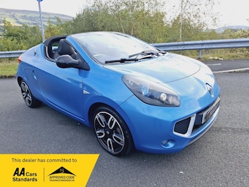 2011 (11) - 1.2 TCe Dynamique S Convertible 2dr Petrol Manual Euro 5 (100 ps)