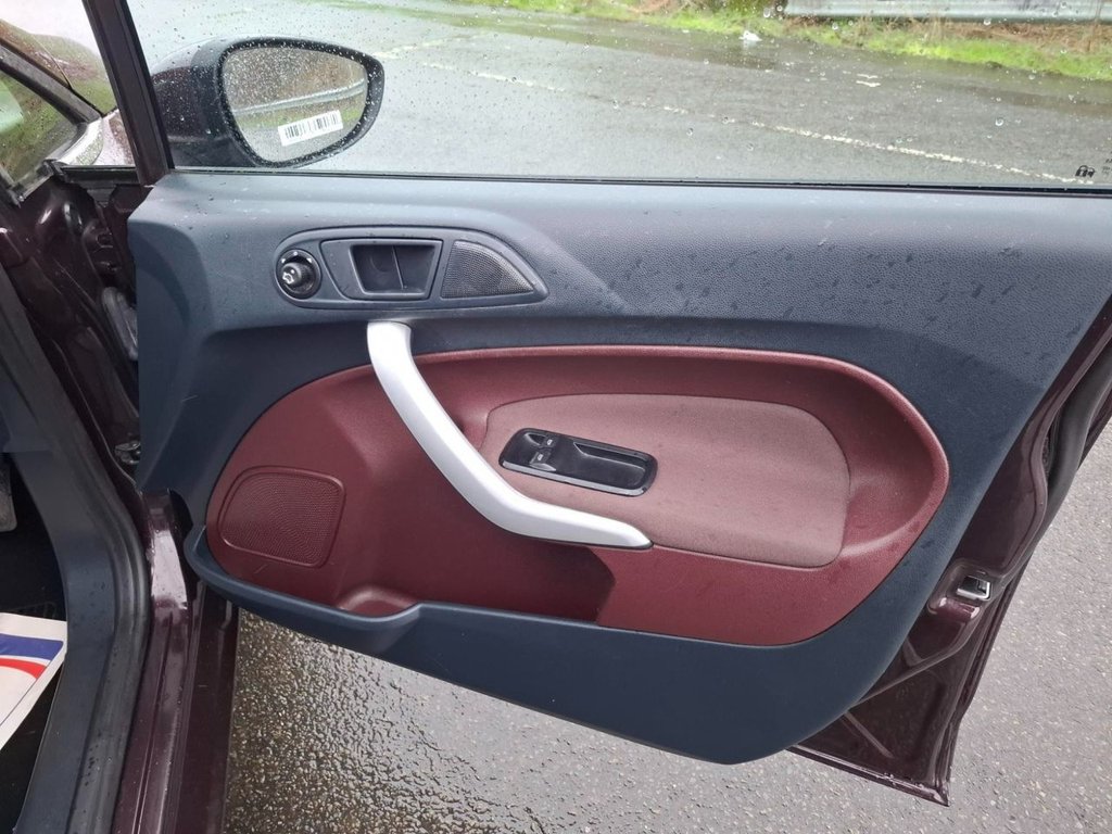Used Ford Fiesta 2010 for sale - 77594072: Photo 21