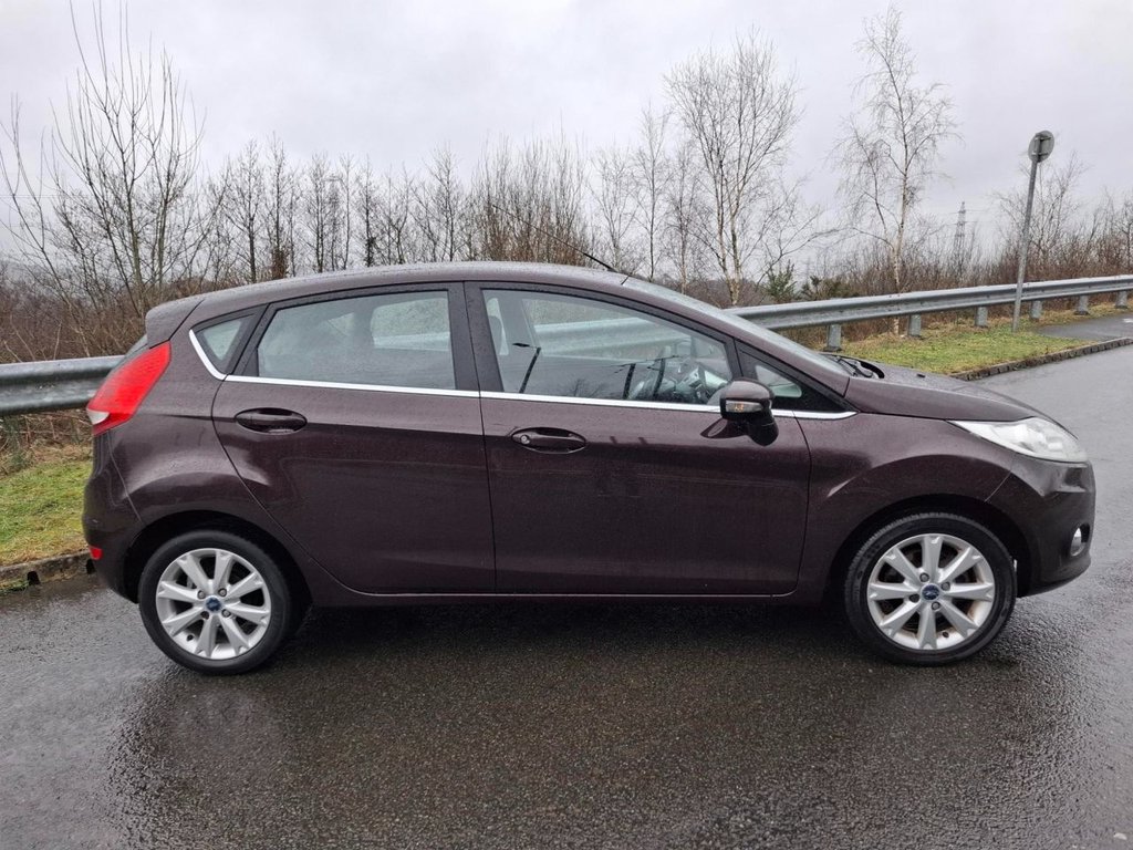 Used Ford Fiesta 2010 for sale - 77594072: Photo 5