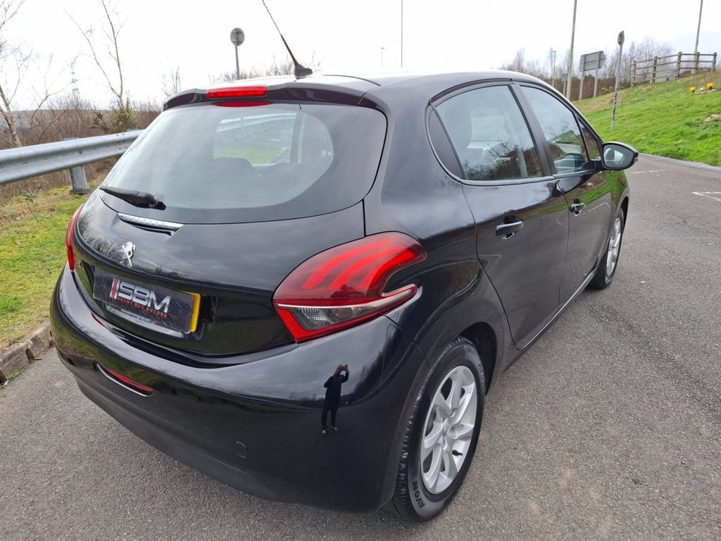 Used Peugeot 208 2018 for sale - 77792089: Photo 10