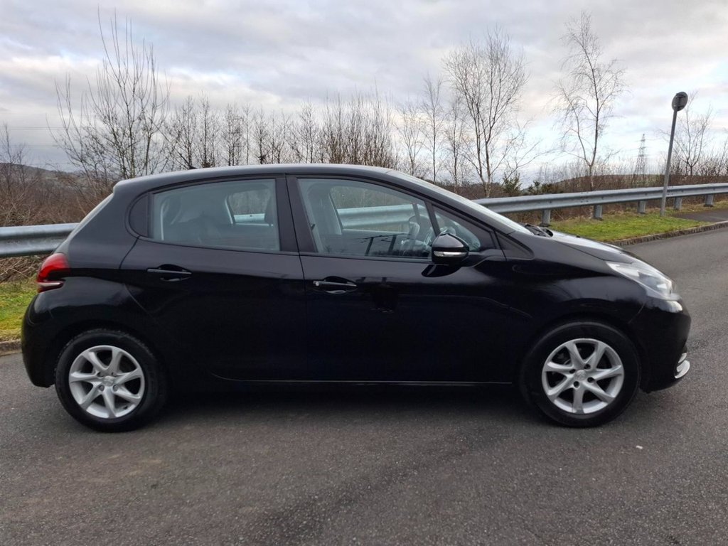 Used Peugeot 208 2018 for sale - 77792089: Photo 5