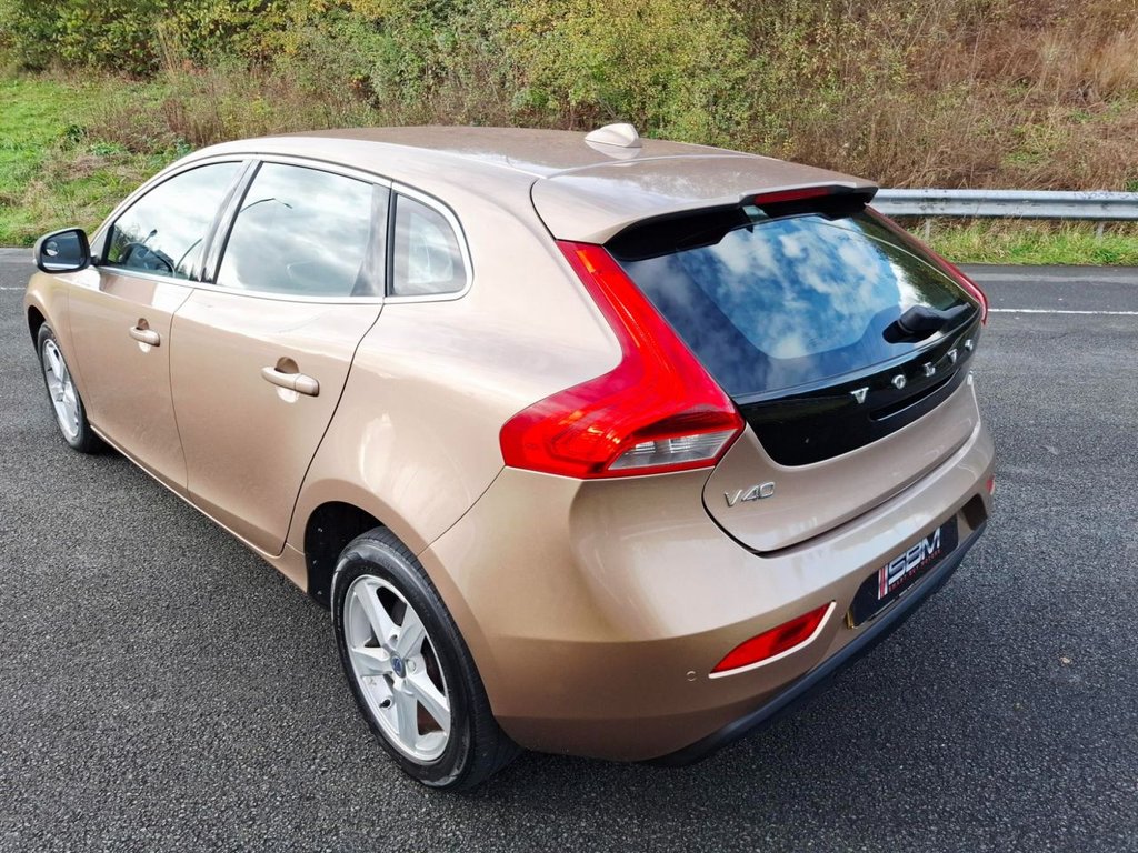 Used Volvo V40 2015 for sale - 76345364: Photo 8