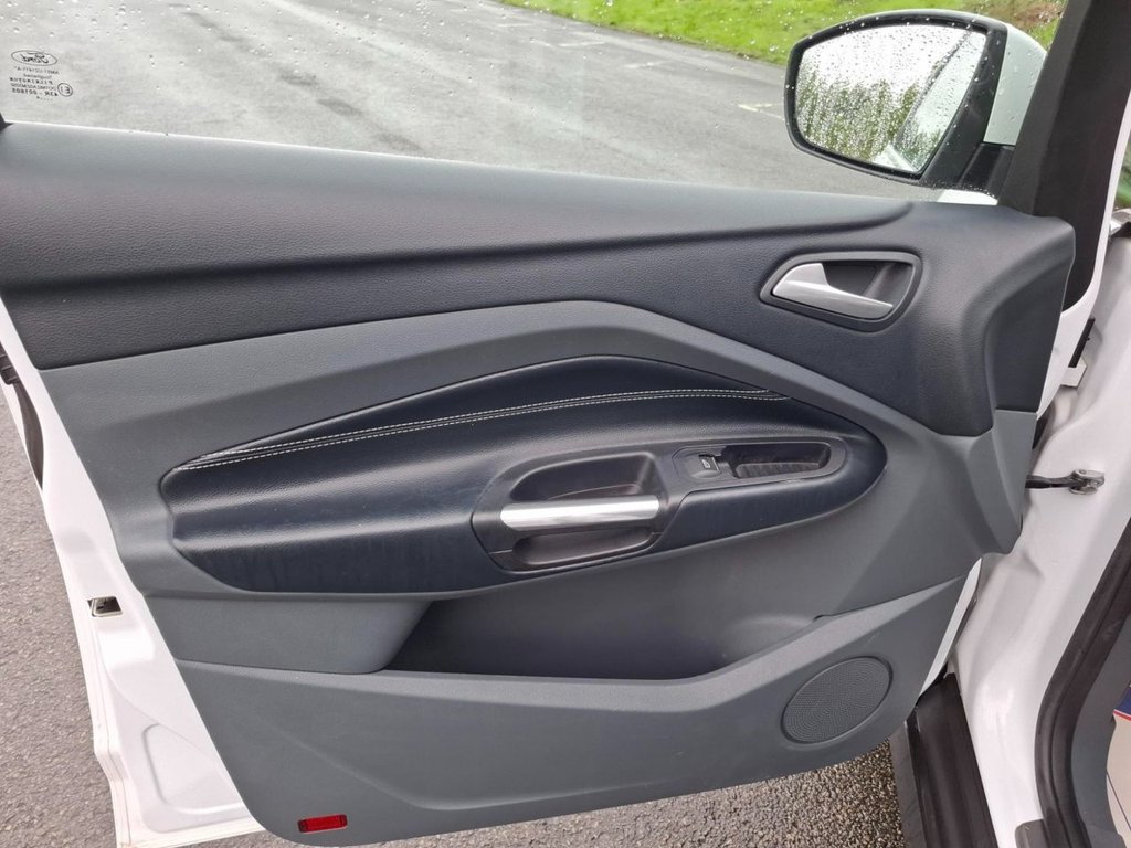 Used Ford C-Max 2014 for sale - 76604403: Photo 22