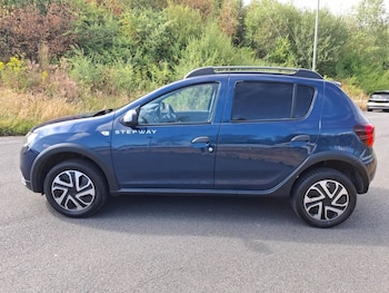 Used Dacia Sandero Stepway 2017 for sale - 79358118: Photo