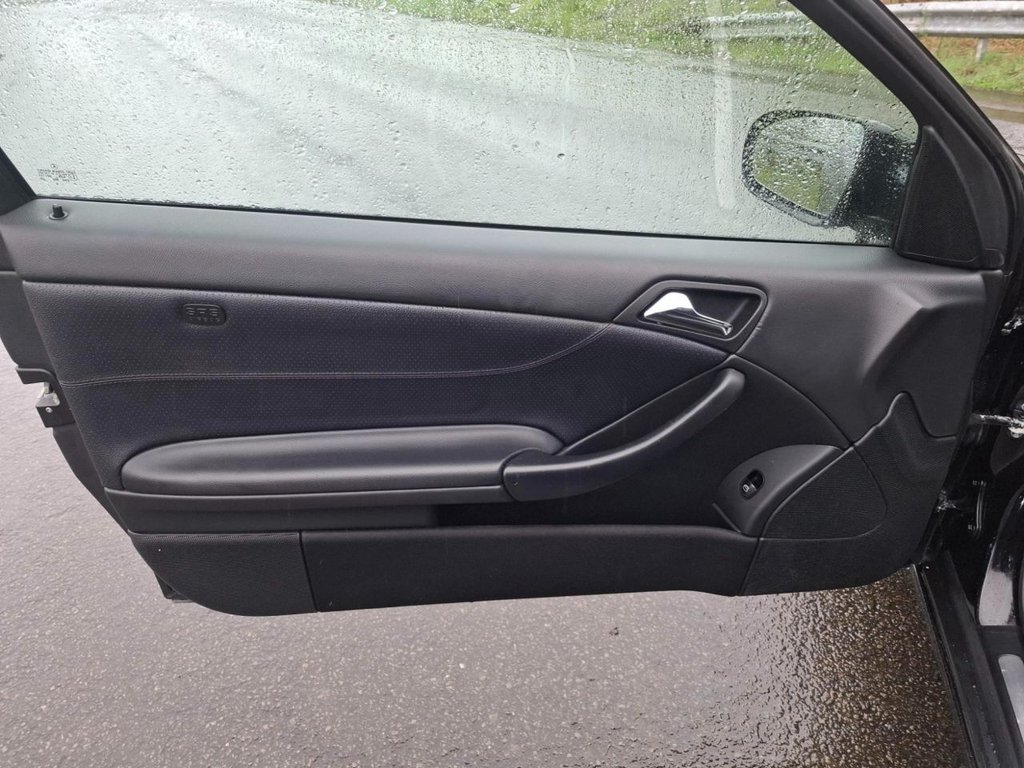 Used Mercedes-Benz CLC Class 2010 for sale - 77680379: Photo 20