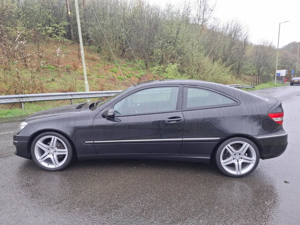 Used Mercedes-Benz CLC Class 2010 for sale - 77680379: Photo 4