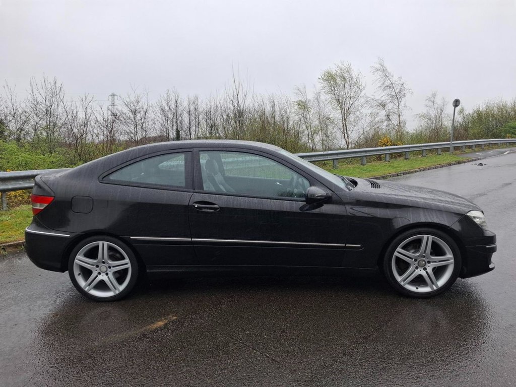 Used Mercedes-Benz CLC Class 2010 for sale - 77680379: Photo 5